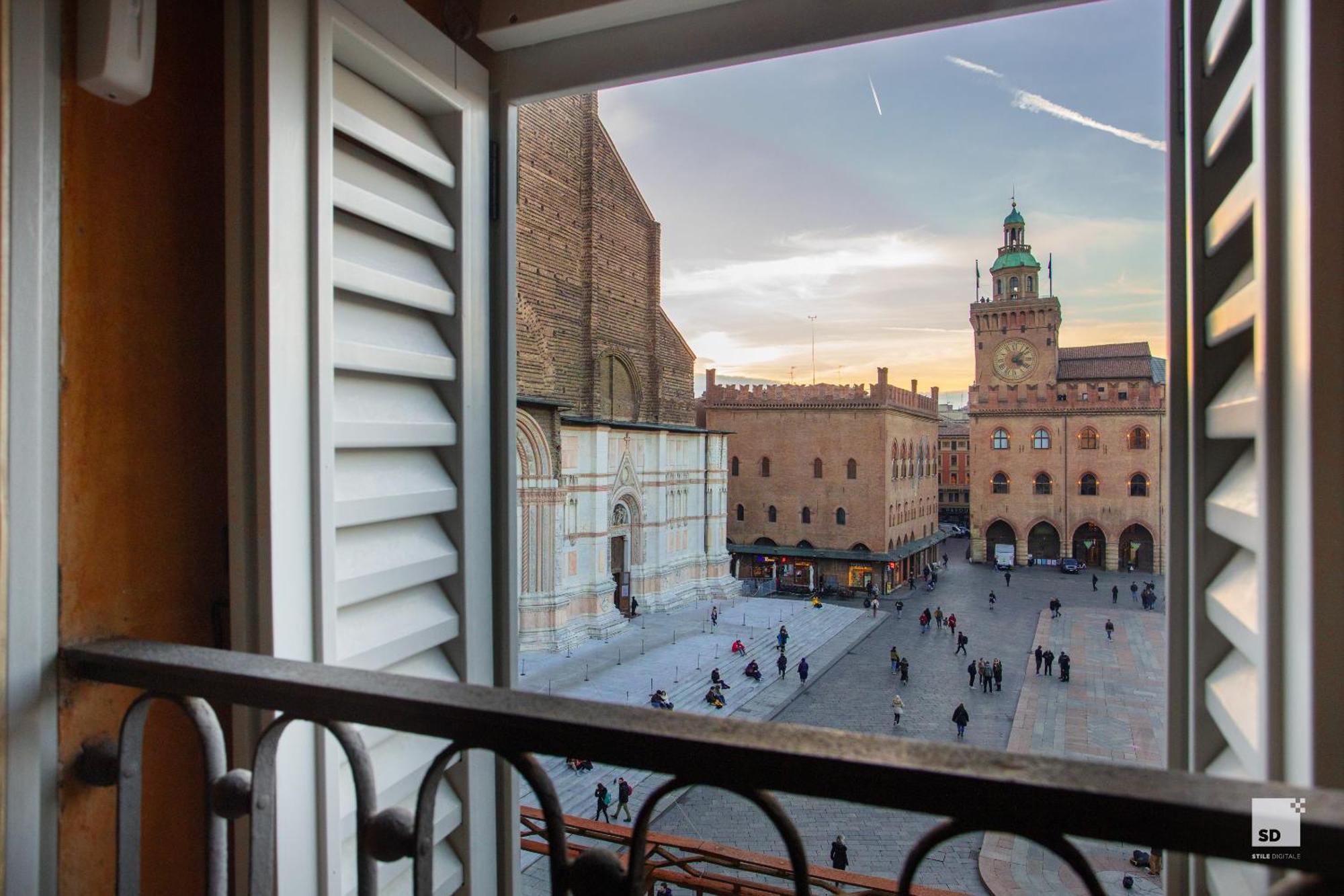 Urbanicooh Asinelli - Balcony On Piazza Maggiore Μπολόνια Εξωτερικό φωτογραφία