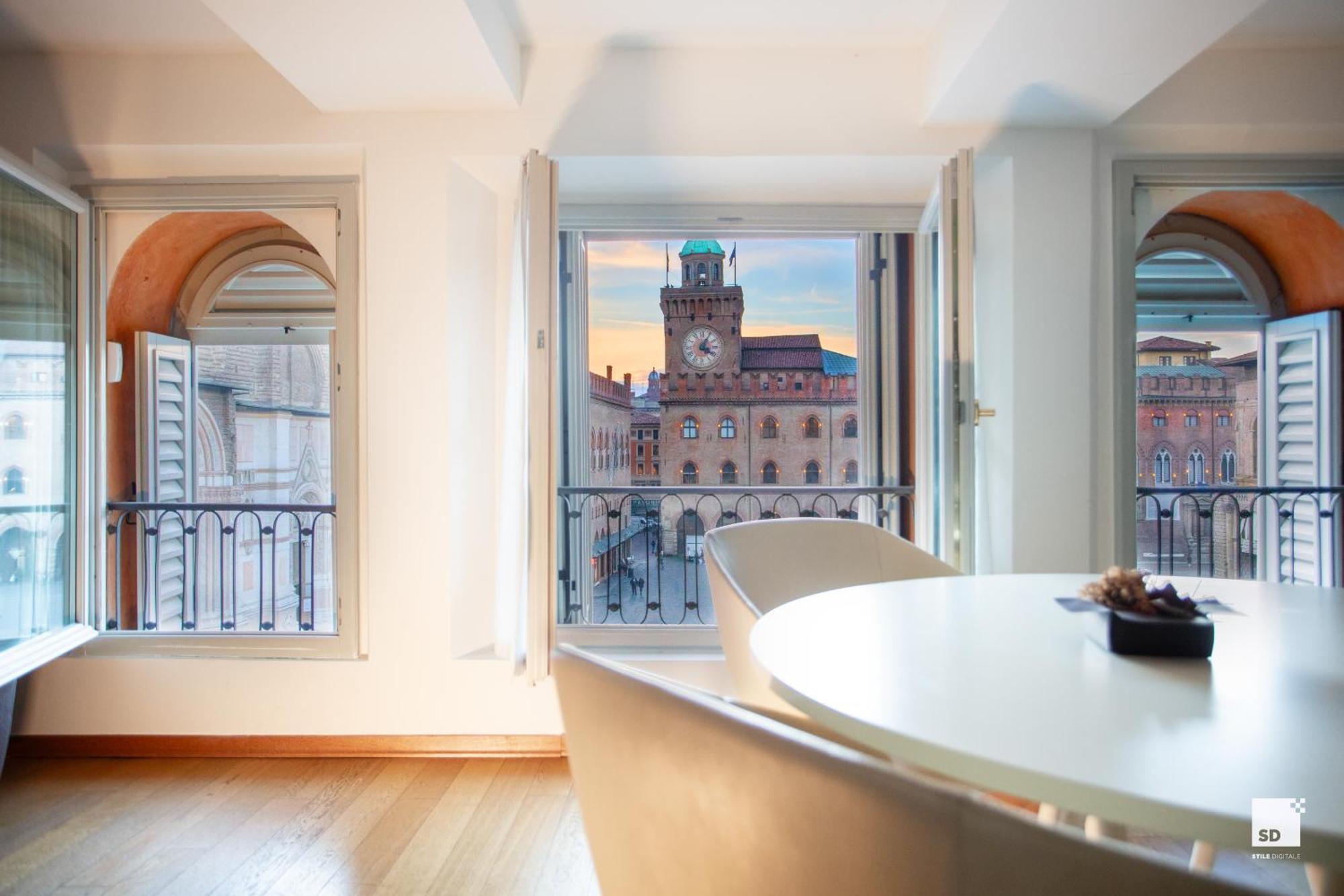 Urbanicooh Asinelli - Balcony On Piazza Maggiore Μπολόνια Εξωτερικό φωτογραφία